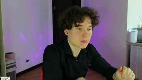 Snapshot of alex_candy_pump chatting on December 2024 10:12:01 PM FAVORITE online show from December 2024 10:12:01 PM