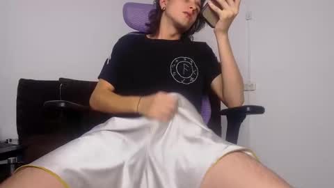 alex_connorr online show from June 2026 10:15:01 PM