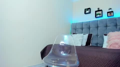 Snapshot of alex_cute77 chatting on January 2025 03:24:01 PM alex online show from January 2025 03:24:01 PM