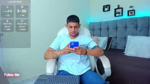 Snapshot of alex_cute77 chatting on January 2025 12:07:02 PM alex online show from January 2025 12:07:02 PM