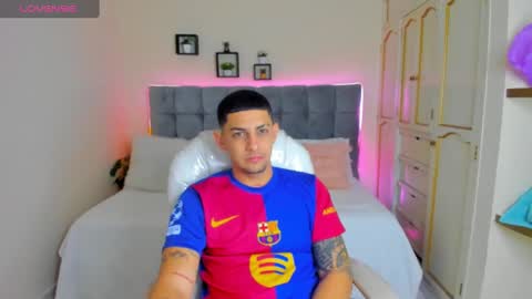 Snapshot of alex_cute77 chatting on February 2025 12:19:01 PM alex online show from February 2025 12:19:01 PM