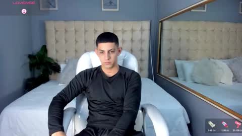 Snapshot of alex_cute77 chatting on September 2025 12:05:01 PM alex online show from September 2025 12:05:01 PM