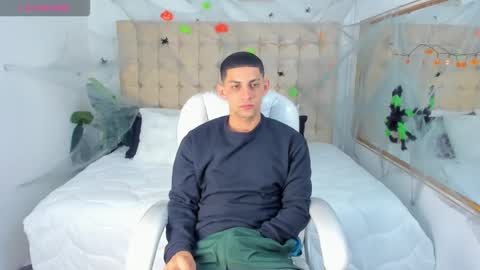 Snapshot of alex_cute77 chatting on October 2025 12:24:01 PM alex online show from October 2025 12:24:01 PM