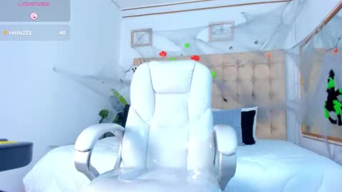 Snapshot of alex_cute77 chatting on October 2025 11:10:01 AM alex online show from October 2025 11:10:01 AM