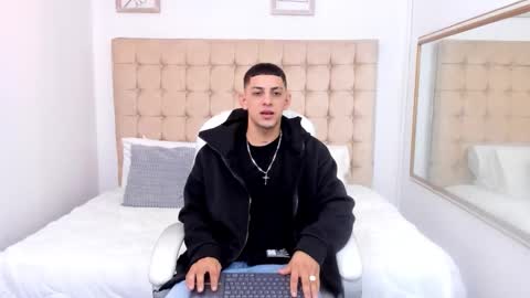 Snapshot of alex_cute77 chatting on December 2025 12:12:02 PM alex online show from December 2025 12:12:02 PM