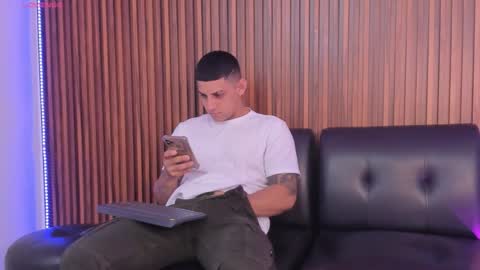 Snapshot of alex_cute77 chatting on January 2026 12:31:02 PM alex online show from January 2026 12:31:02 PM