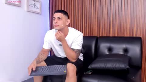 Snapshot of alex_cute77 chatting on February 2026 11:37:02 AM alex online show from February 2026 11:37:02 AM