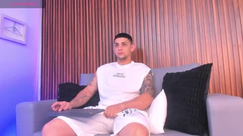 Snapshot of alex_cute77 chatting on February 2026 11:25:01 AM alex online show from February 2026 11:25:01 AM