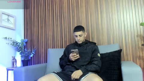 Snapshot of alex_cute77 chatting on February 2026 11:18:01 AM alex online show from February 2026 11:18:01 AM