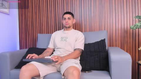 Snapshot of alex_cute77 chatting on March 2026 11:49:01 AM alex online show from March 2026 11:49:01 AM