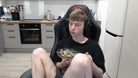 Snapshot of alex_gotcha chatting on February 2025 07:41:02 PM Alex online show from February 2025 07:41:02 PM