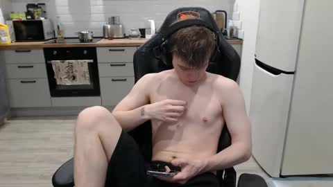 Snapshot of alex_gotcha chatting on March 2025 06:05:01 AM Alex online show from March 2025 06:05:01 AM