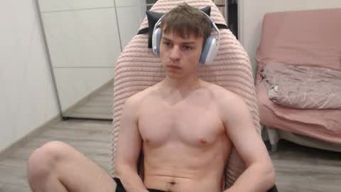 Snapshot of alex_gotcha chatting on September 2025 11:19:02 PM Alex online show from September 2025 11:19:02 PM