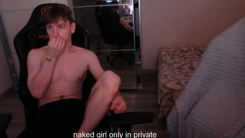 Snapshot of alex_gotcha chatting on October 2025 09:49:02 PM Alex online show from October 2025 09:49:02 PM