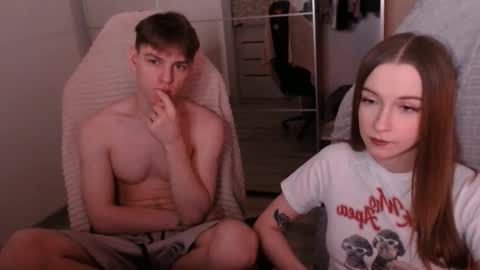 Snapshot of alex_gotcha chatting on November 2025 09:28:01 PM Alex online show from November 2025 09:28:01 PM