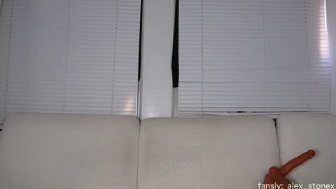 Alex Stone online show from February 2026 07:33:02 PM