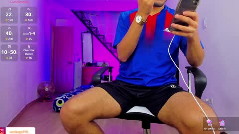 Snapshot of alex_lord_ chatting on December 2024 12:08:01 AM i am Alex online show from December 2024 12:08:01 AM