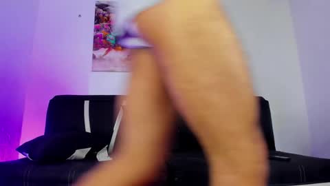 Snapshot of alex_lord_ chatting on January 2025 04:12:01 AM i am Alex online show from January 2025 04:12:01 AM