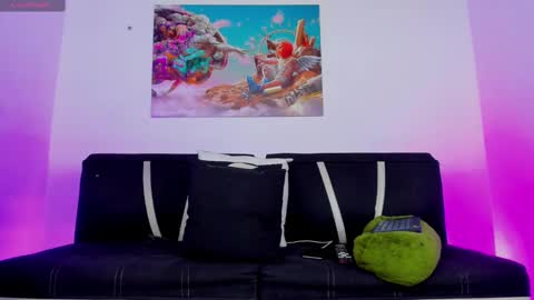 Snapshot of alex_lord_ chatting on February 2025 12:57:02 AM i am Alex online show from February 2025 12:57:02 AM