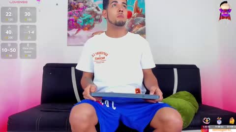 Snapshot of alex_lord_ chatting on February 2025 02:44:01 PM i am Alex online show from February 2025 02:44:01 PM