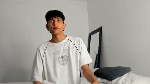 alex_mark_ online show from November 2025 03:16:02 AM