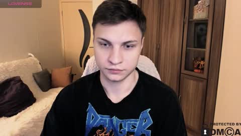 alex_milson online show from November 2025 07:03:02 PM