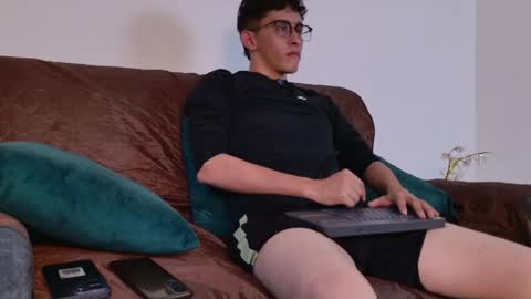 alex online show from July 2026 07:39:01 PM