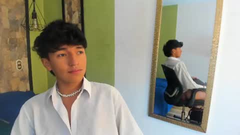 alex_santoss online show from July 2026 11:39:02 AM