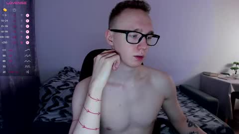 alex_silent online show from March 2025 12:32:02 PM