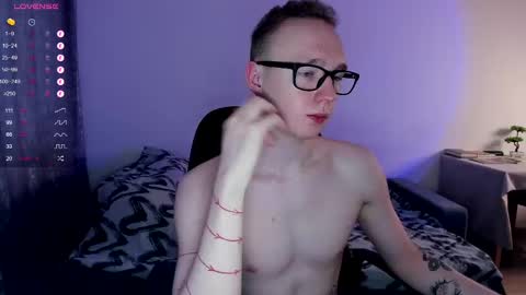 alex_silent online show from March 2025 01:03:01 PM