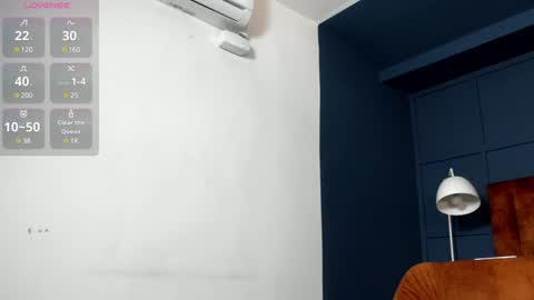 Snapshot of alex_tower chatting on December 2024 11:27:02 PM Alex Towers online show from December 2024 11:27:02 PM