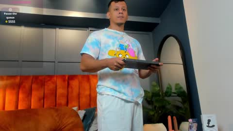 Snapshot of alex_tower chatting on December 2024 06:50:02 PM Alex Towers online show from December 2024 06:50:02 PM