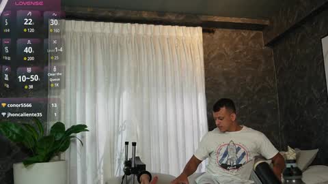 Snapshot of alex_tower chatting on January 2025 06:43:01 PM Alex Towers online show from January 2025 06:43:01 PM