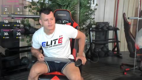 Snapshot of alex_tower chatting on January 2025 07:10:02 PM Alex Towers online show from January 2025 07:10:02 PM