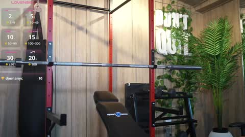 Snapshot of alex_tower chatting on January 2025 09:58:01 PM Alex Towers online show from January 2025 09:58:01 PM