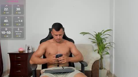 Snapshot of alex_tower chatting on November 2025 08:44:01 PM Alex Towers online show from November 2025 08:44:01 PM