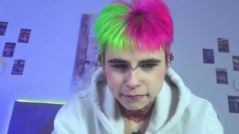 Snapshot of alex_valllley chatting on October 2025 08:28:01 PM Alex Valley online show from October 2025 08:28:01 PM