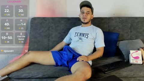 Alex Woll online show from April 2026 02:42:01 PM