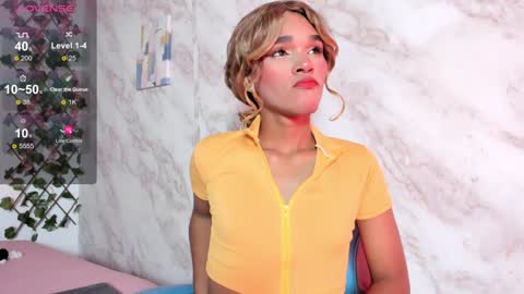 Snapshot of alexa_cutee chatting on December 2024 10:01:02 AM Dani online show from December 2024 10:01:02 AM