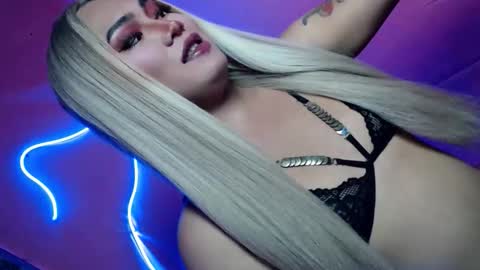 alexa_hansung online show from January 2026 06:23:02 PM