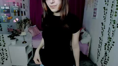 Snapshot of alexa_lexi chatting on April 2026 10:33:01 AM alexa_lexi online show from April 2026 10:33:01 AM