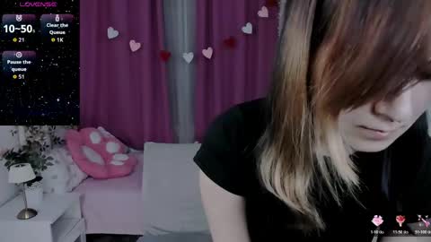 Snapshot of alexa_lexi chatting on May 2026 10:44:01 AM alexa_lexi online show from May 2026 10:44:01 AM