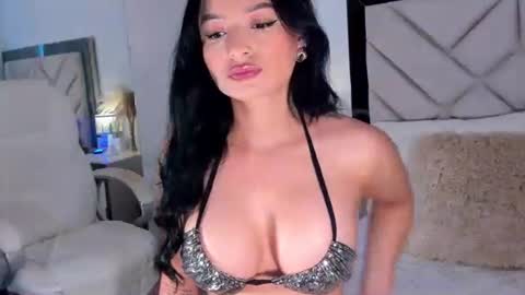alexa_tobar online show from April 2026 06:27:01 PM