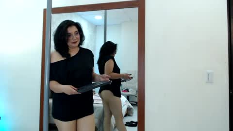 Alexaa sanz online show from May 2026 05:54:01 PM