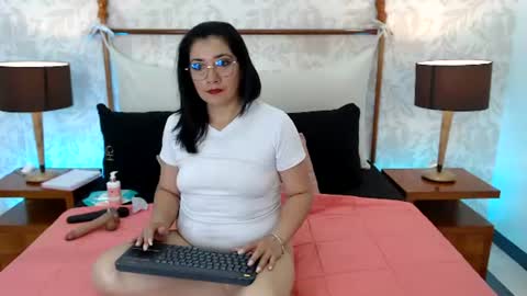 Alexaa sanz online show from June 2026 05:59:01 PM