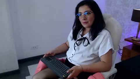 Alexaa sanz online show from June 2026 06:00:02 PM