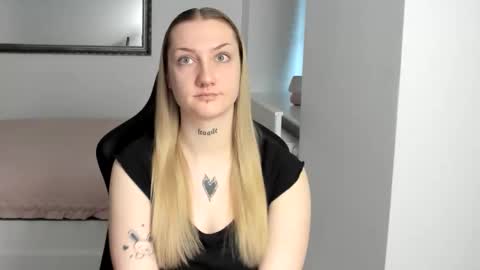 Snapshot of alexafragile chatting on February 2026 11:15:02 AM Alexa online show from February 2026 11:15:02 AM