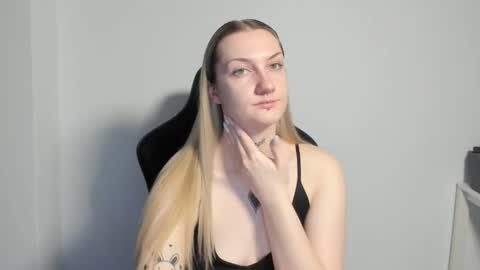 Snapshot of alexafragile chatting on February 2026 02:37:01 PM Alexa online show from February 2026 02:37:01 PM