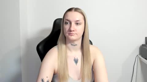 Snapshot of alexafragile chatting on March 2026 04:58:02 PM Alexa online show from March 2026 04:58:02 PM