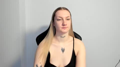 Snapshot of alexafragile chatting on March 2026 01:06:01 PM Alexa online show from March 2026 01:06:01 PM